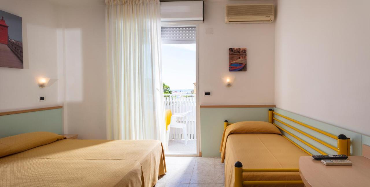 ליגננו סביאדורו Hotel Pelikan מראה חיצוני תמונה
