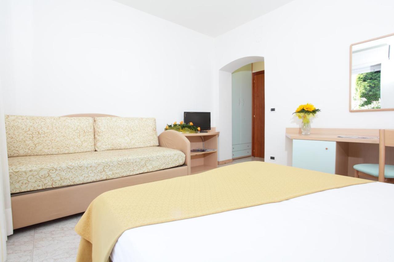ליגננו סביאדורו Hotel Pelikan מראה חיצוני תמונה