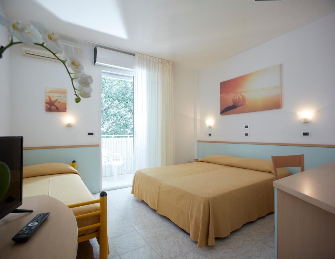 ליגננו סביאדורו Hotel Pelikan מראה חיצוני תמונה