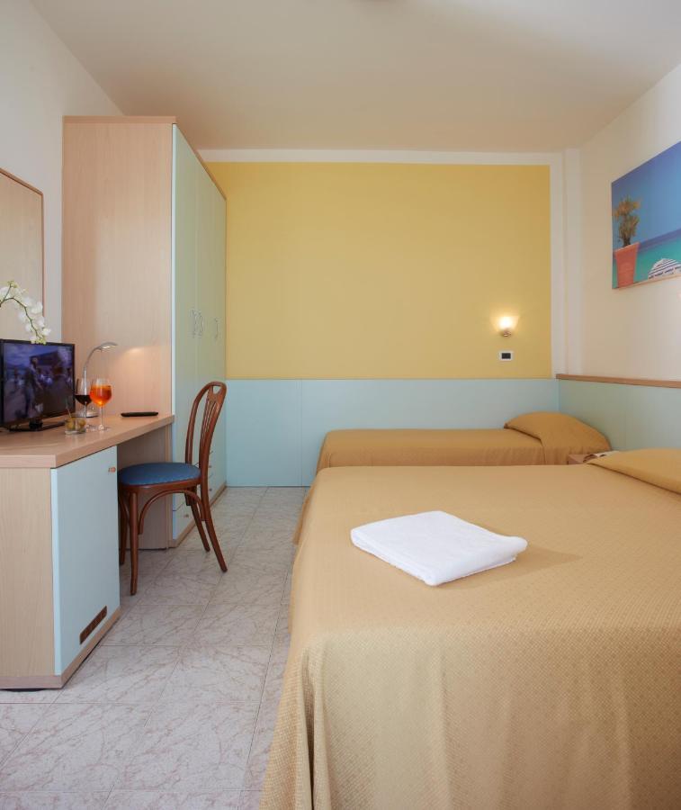 ליגננו סביאדורו Hotel Pelikan מראה חיצוני תמונה
