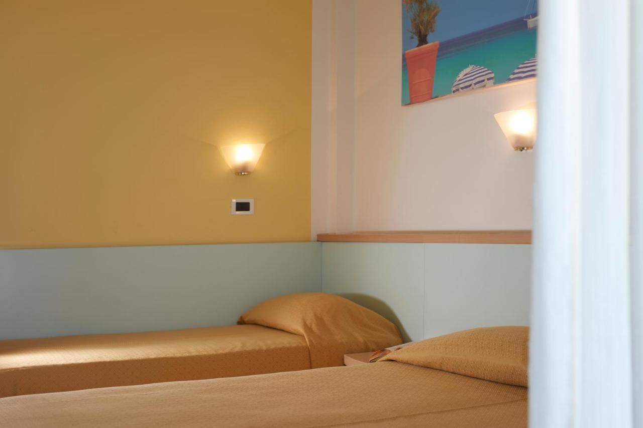ליגננו סביאדורו Hotel Pelikan מראה חיצוני תמונה
