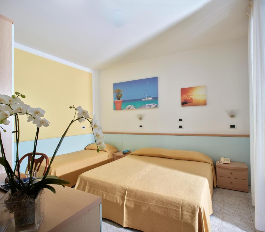 ליגננו סביאדורו Hotel Pelikan מראה חיצוני תמונה