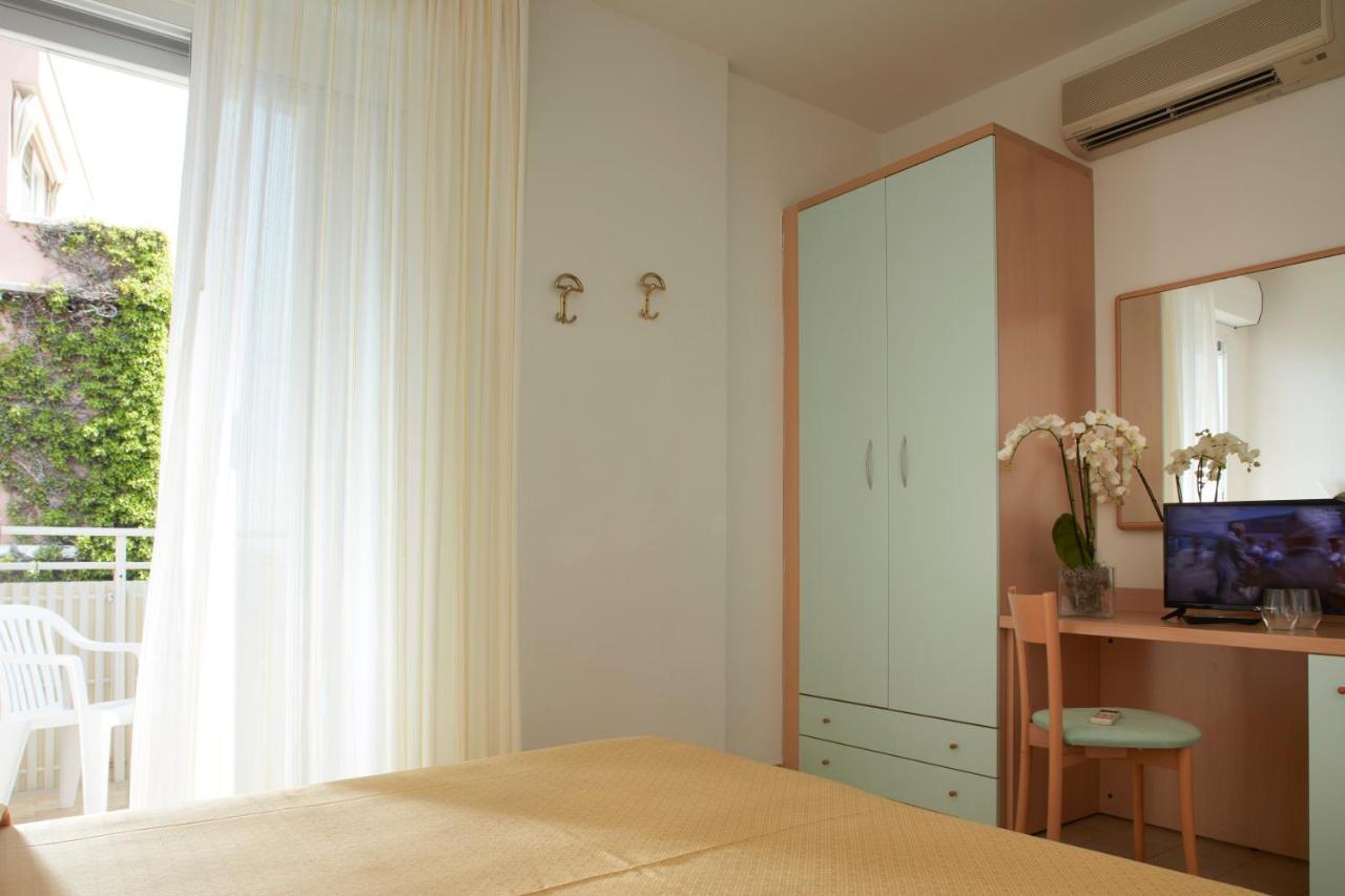 ליגננו סביאדורו Hotel Pelikan מראה חיצוני תמונה