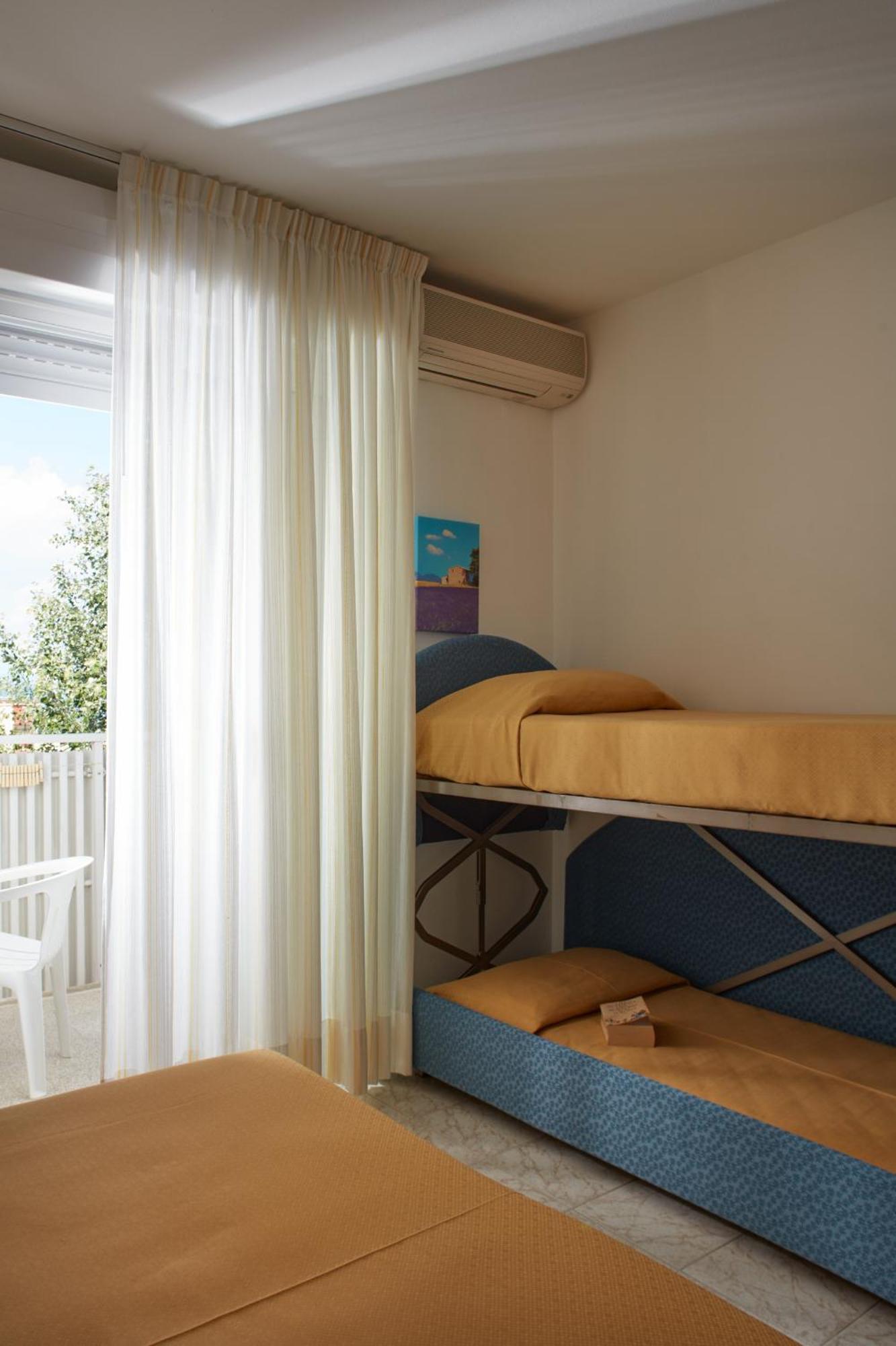 ליגננו סביאדורו Hotel Pelikan מראה חיצוני תמונה